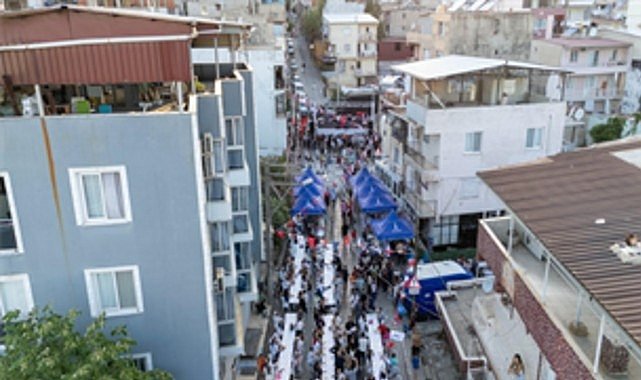 İzmir Büyükşehir Belediyesi mahalle kültürünü yeniden canlandırıyor