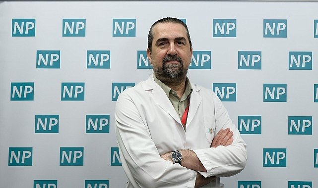 Aynadaki kişi bile yabancı gelebiliyor!