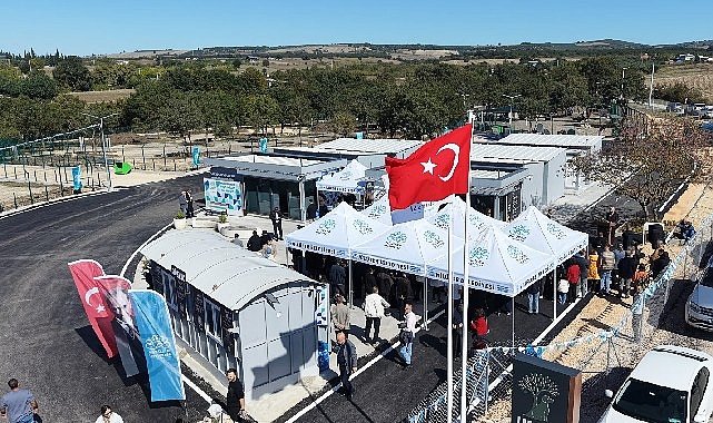Nilüfer’de sahipsiz hayvanlar için “Umut Ağacı” açıldı
